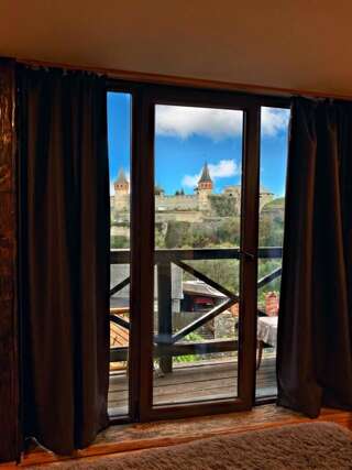 Мини-отель Nazar Stodolya Каменец-Подольский Двухместный номер Делюкс с 1 кроватью и видом на замок-12