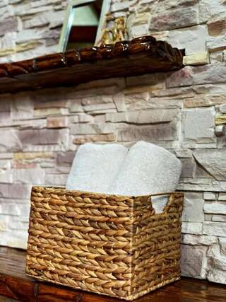 Мини-отель Nazar Stodolya Каменец-Подольский Двухместный номер с 1 кроватью и общей ванной комнатой-9